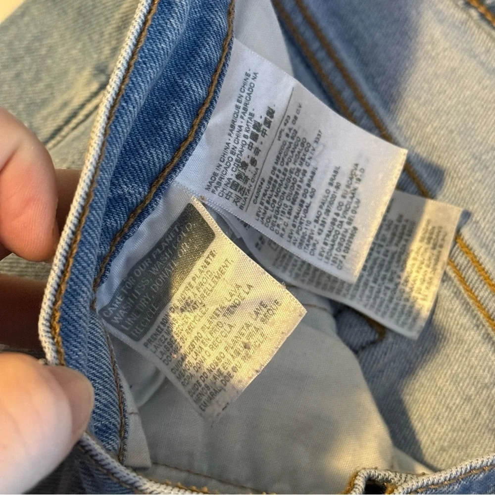 VINTAGE Levi's womens Straight Jeans in Light Blue
